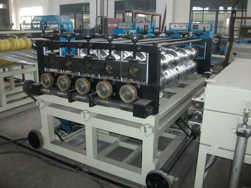 Double-Layer Plastic Roofing Sheet Extrusion Line Two Single Screw Extruders